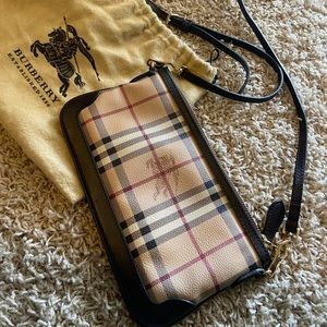 EUC Authentic Burberry Crossbody Plaid Bag with Burberry protection  bag